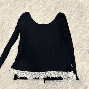 Karen Kane size small black long sleeved shirt